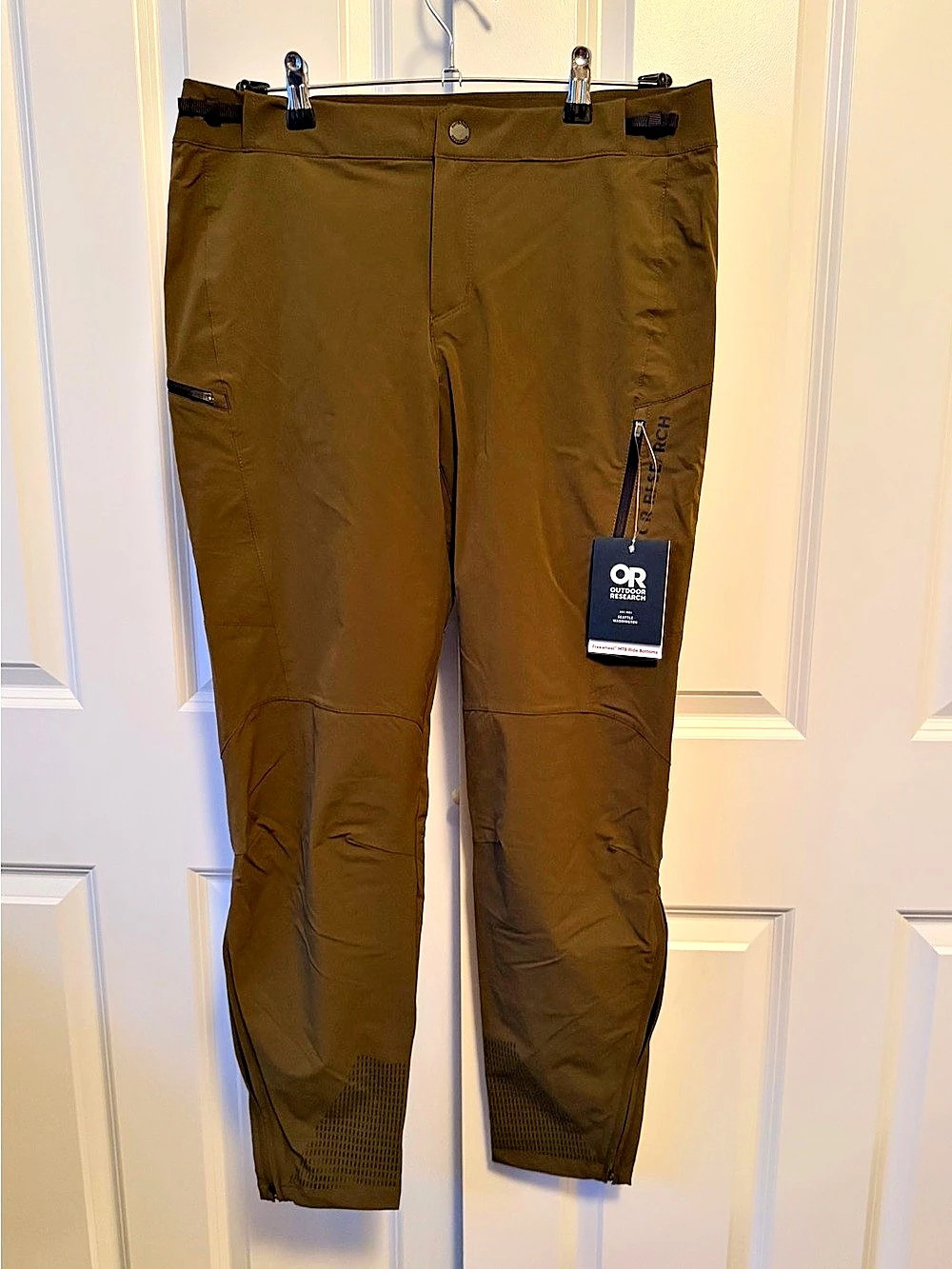 Outdoor Research Freewheel MTB Pants Women’s 10 Olive Green NWT